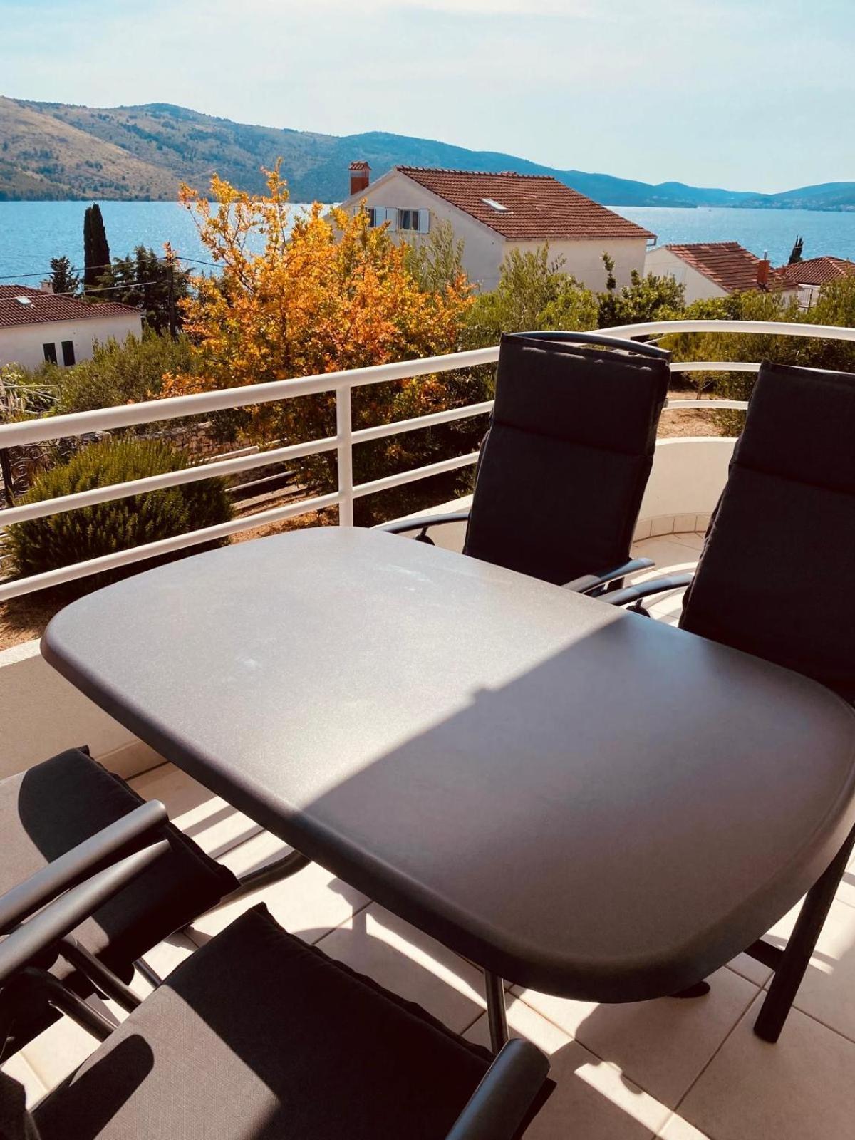 Appartement House Agradable à Seget Vranjica Extérieur photo